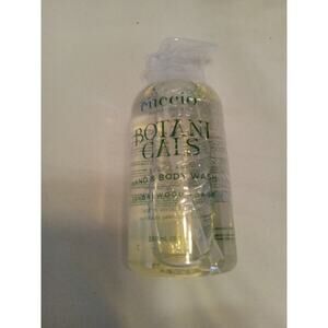 NEW/SEALED CUCCIO SOMATOLOGY BOTANICALS HAND & BODY WASH SANDALWOOD & SAGE 8 OZ.